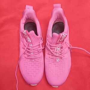Stylish Pink Women's Sneakers